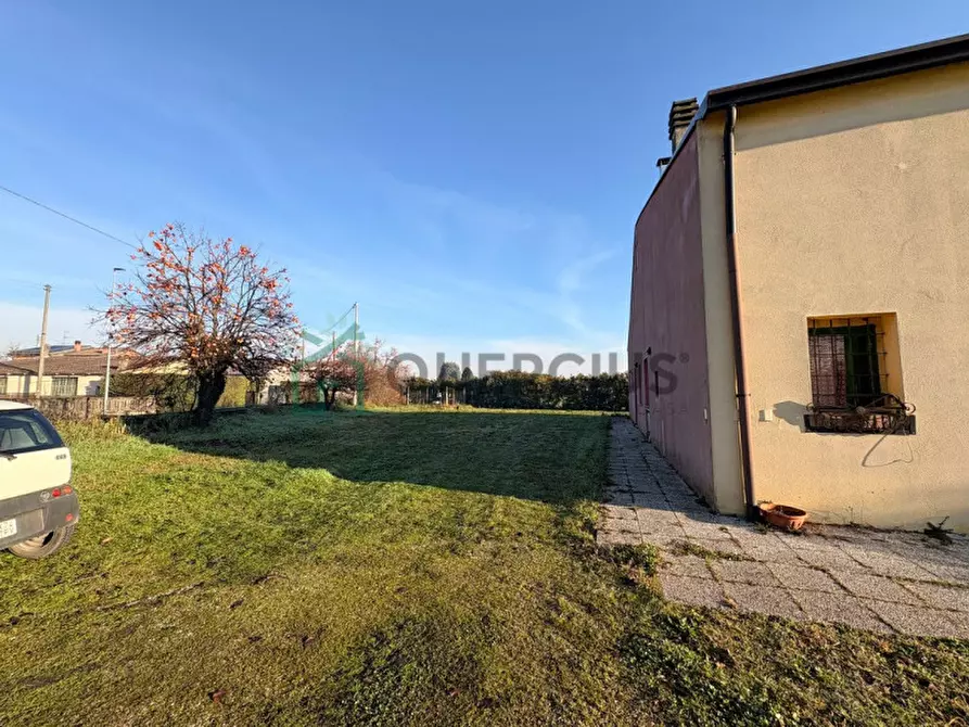 Immagine 18 di Agriturismo in vendita  in Via Pozze a Oppeano
