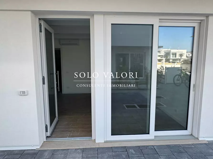 Immagine 3 di Appartamento in vendita  in Piazza Tommaso Nember a Jesolo