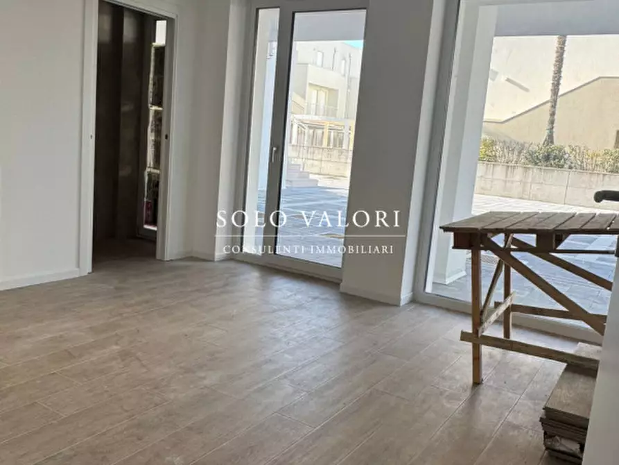 Immagine 7 di Appartamento in vendita  in Piazza Tommaso Nember a Jesolo