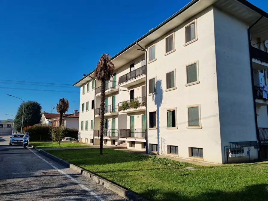 Immagine 1 di Appartamento in vendita  in via alcide de gasperi a Albettone