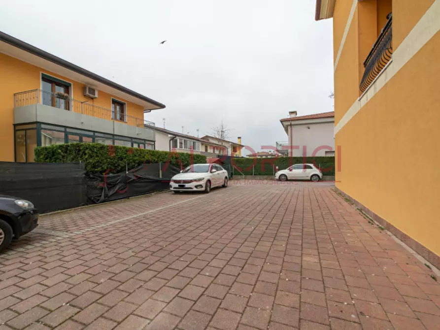 Immagine 17 di Appartamento in vendita  in Via Giuseppe Brezil a Piove Di Sacco