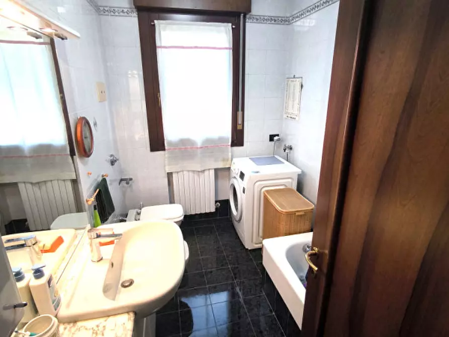 Immagine 6 di Appartamento in vendita  in Via Kennedy a Casalserugo