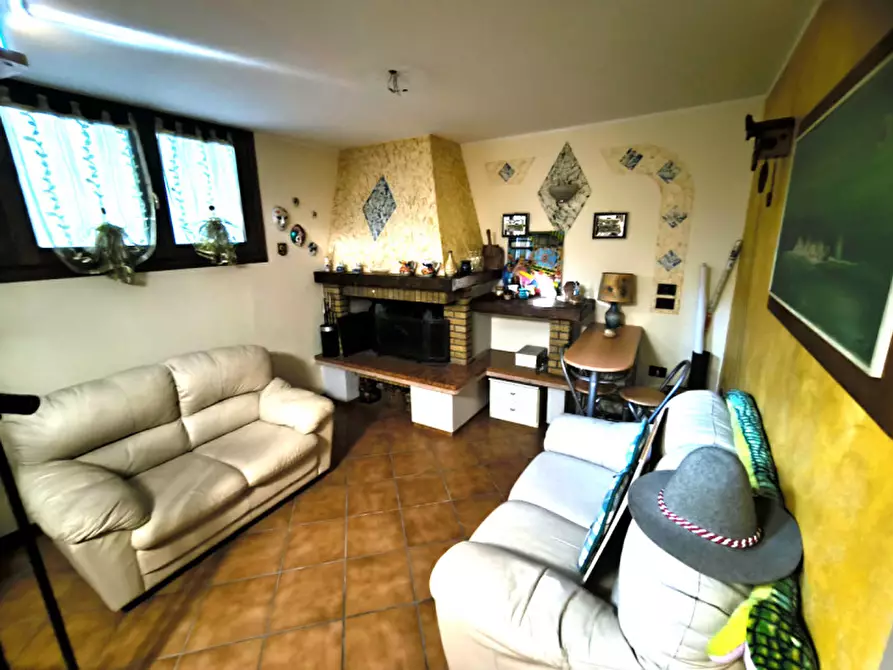 Immagine 10 di Appartamento in vendita  in Via Kennedy a Casalserugo