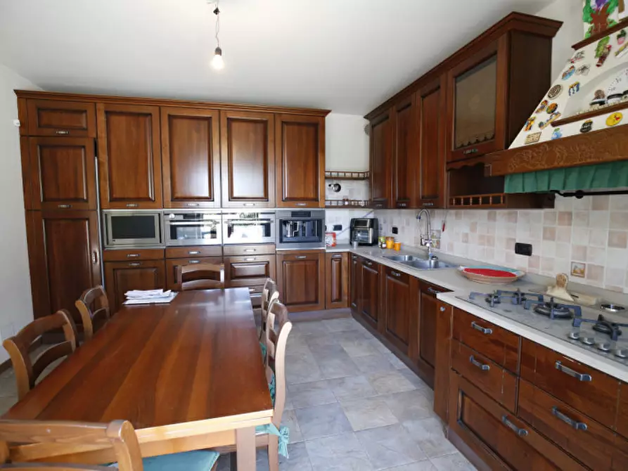 Immagine 4 di Rustico / casale in vendita  in Via Superga a Baldissero Torinese