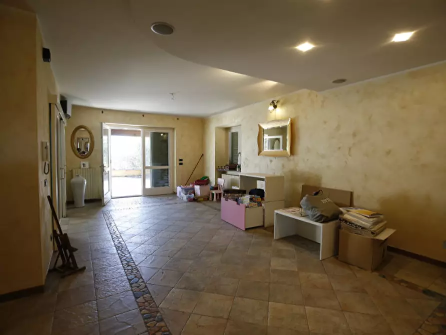 Immagine 5 di Rustico / casale in vendita  in Via Superga a Baldissero Torinese