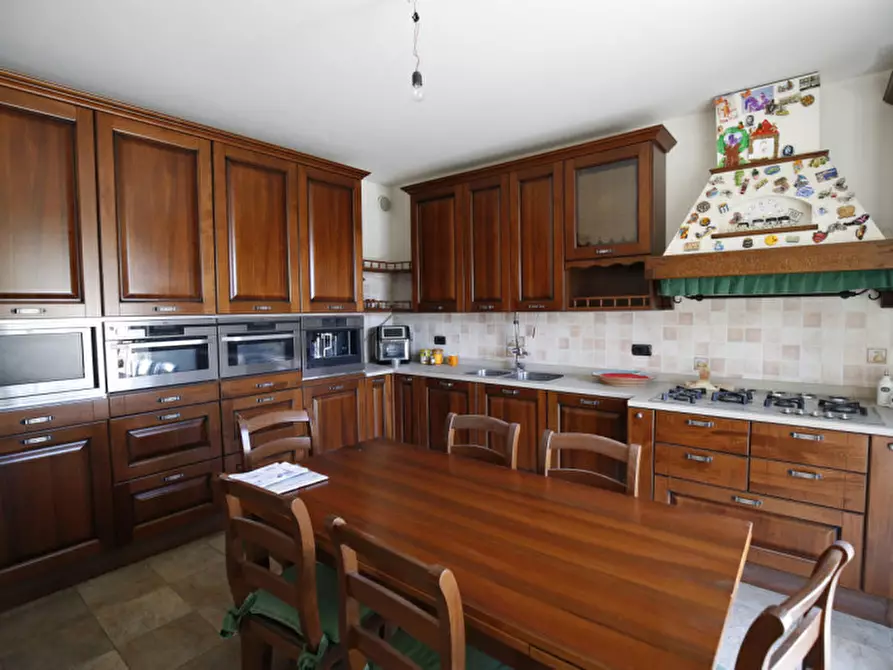 Immagine 7 di Rustico / casale in vendita  in Via Superga a Baldissero Torinese