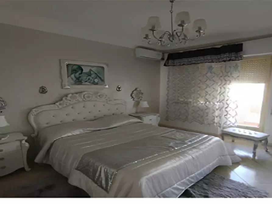 Immagine 4 di Appartamento in vendita  in Viale Piazza Armerina, 5 a Palermo