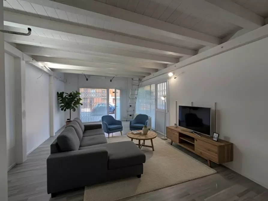 Immagine 2 di Ufficio in vendita  a Padova