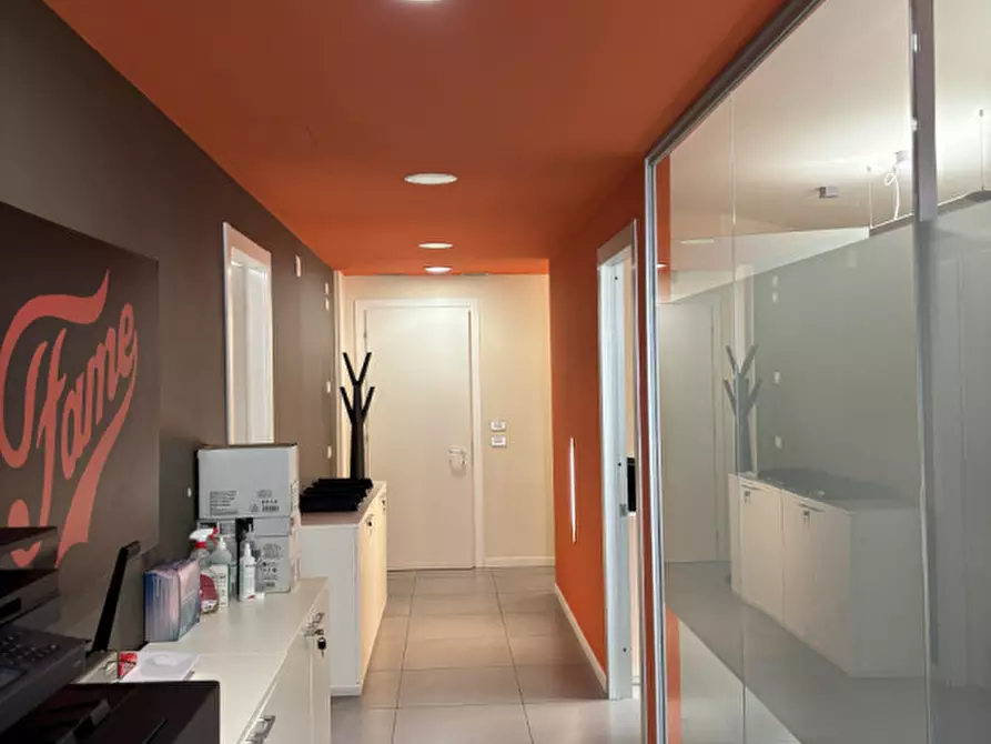 Immagine 3 di Ufficio in affitto  a Padova