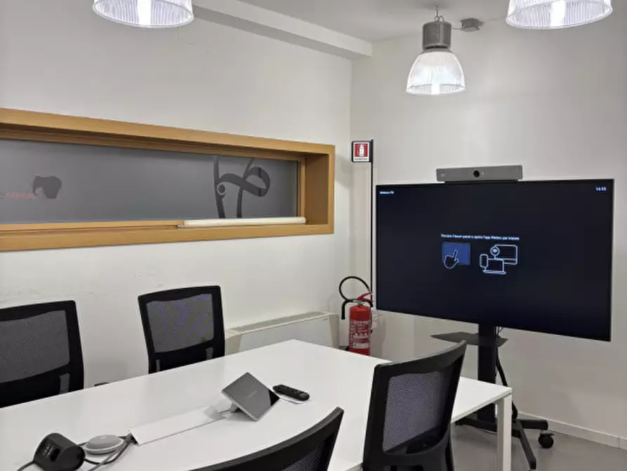 Immagine 6 di Ufficio in affitto  a Padova