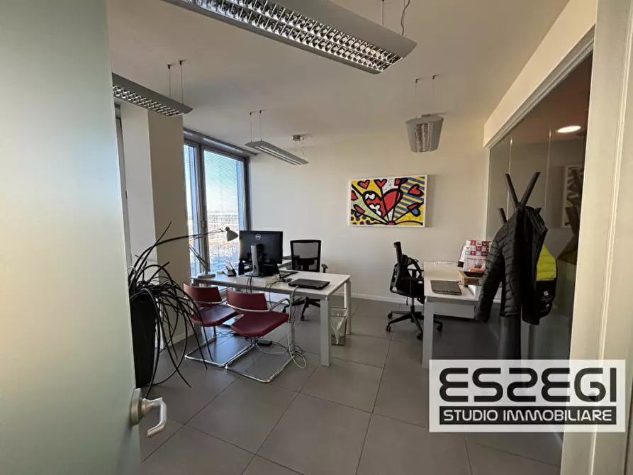 Immagine 17 di Ufficio in affitto  in Via Altichiero a Padova