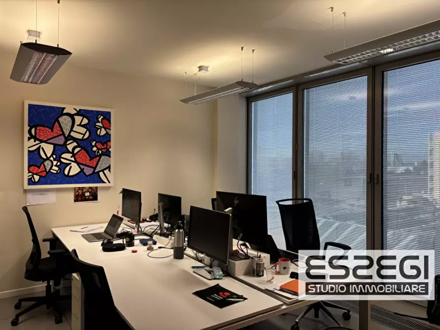 Immagine 27 di Ufficio in affitto  in Via Altichiero a Padova
