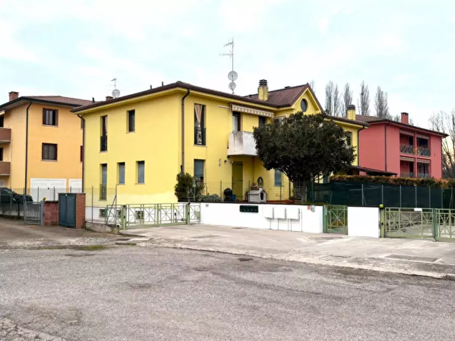 Immagine 16 di Appartamento in affitto  in Via Lussemburgo 11 a Curtatone