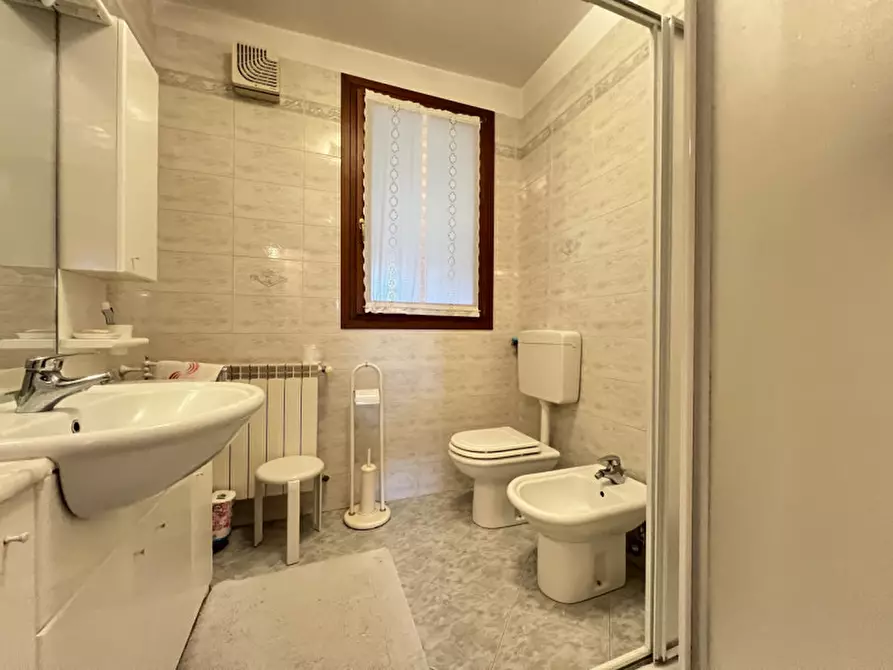 Immagine 16 di Casa indipendente in vendita  in Via Canal di Valle a Chioggia