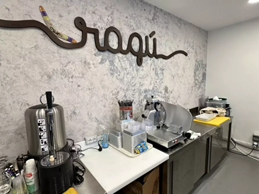 Immagine 4 di Attività commerciale in vendita  in Via Fratelli Cervi 13 a Bellaria-Igea Marina