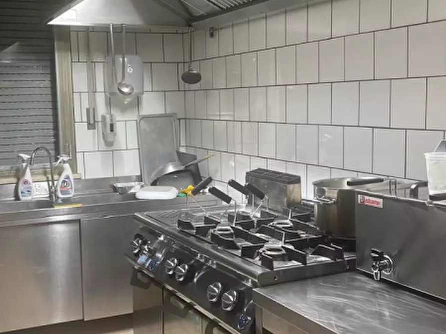 Immagine 16 di Attività commerciale in vendita  in Via Fratelli Cervi 13 a Bellaria-Igea Marina