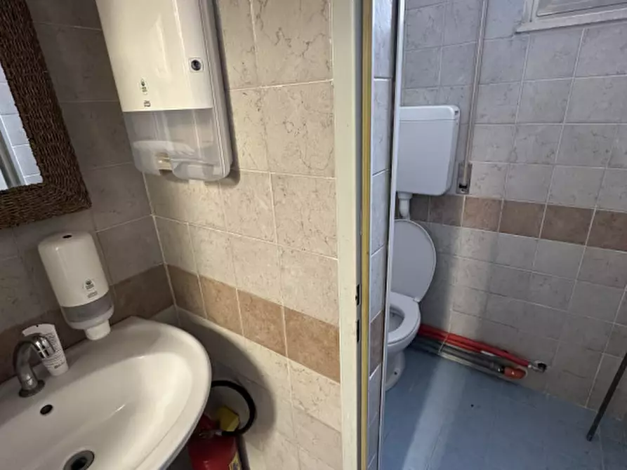 Immagine 22 di Attività commerciale in vendita  in Via Fratelli Cervi 13 a Bellaria-Igea Marina