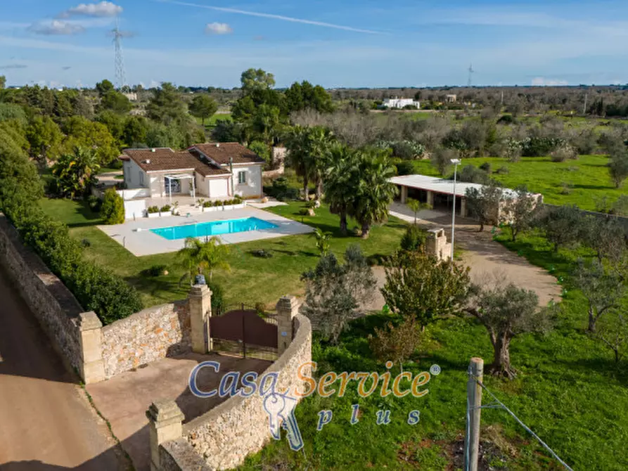 Immagine 2 di Villa in vendita  in Via Ischera a Casarano