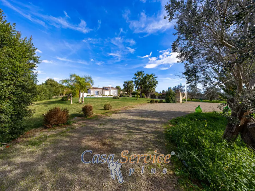 Immagine 4 di Villa in vendita  in Via Ischera a Casarano