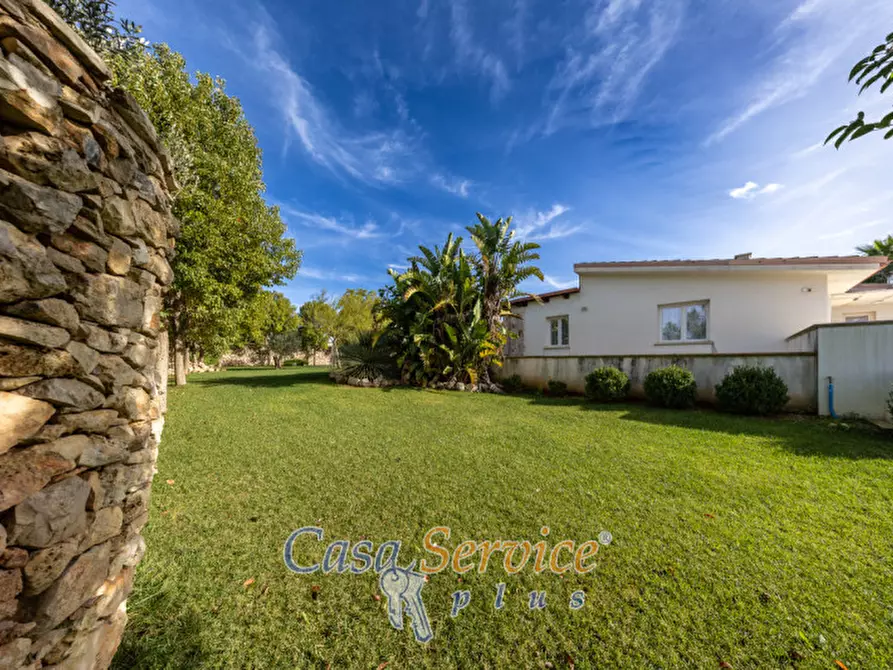 Immagine 11 di Villa in vendita  in Via Ischera a Casarano