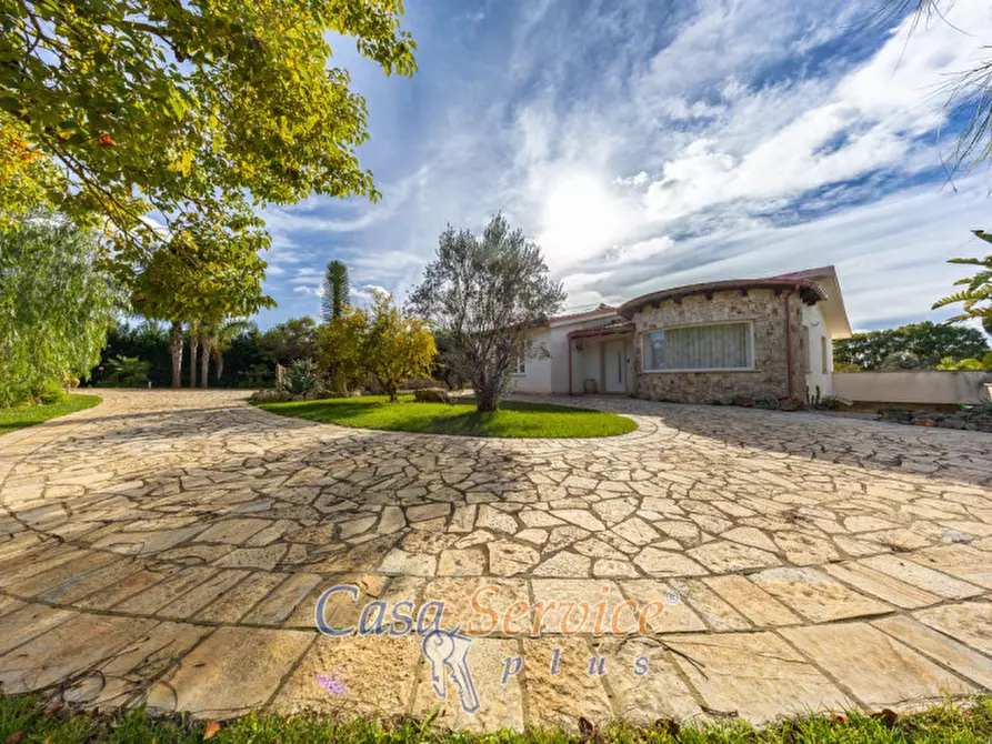 Immagine 25 di Villa in vendita  in Via Ischera a Casarano