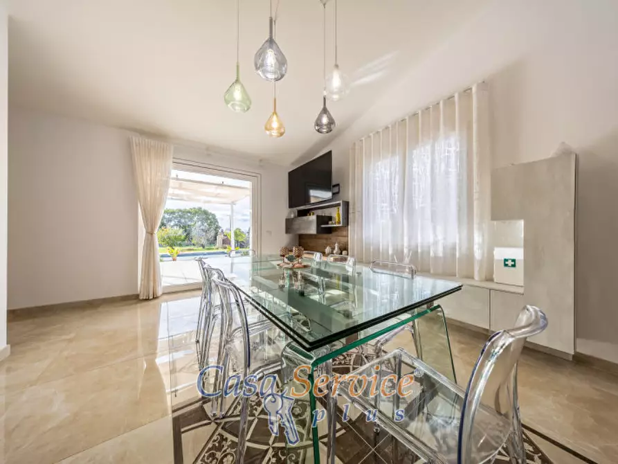 Immagine 33 di Villa in vendita  in Via Ischera a Casarano