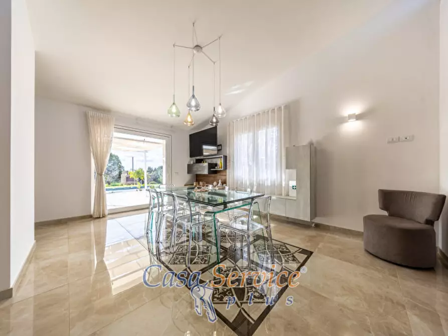 Immagine 33 di Villa in vendita  in Via Ischera a Casarano