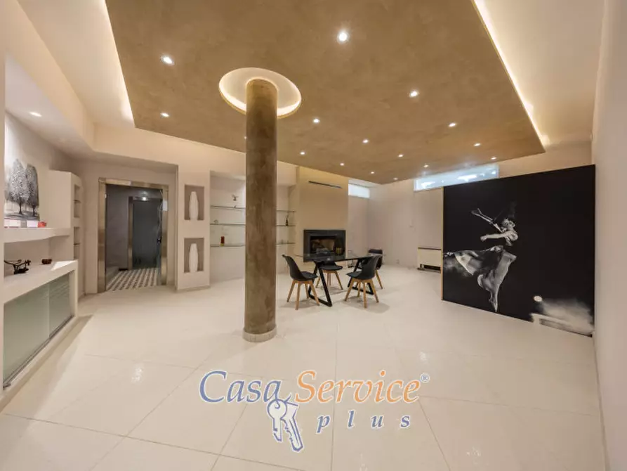 Immagine 77 di Villa in vendita  in Via Ischera a Casarano