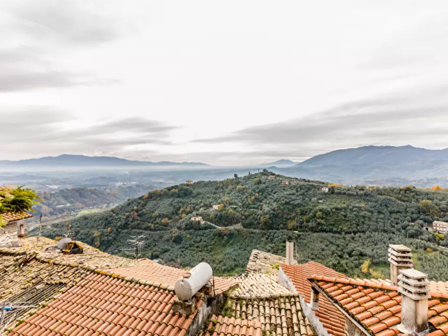 Immagine 1 di Appartamento in vendita  in Via Montorio 8 a Olevano Romano