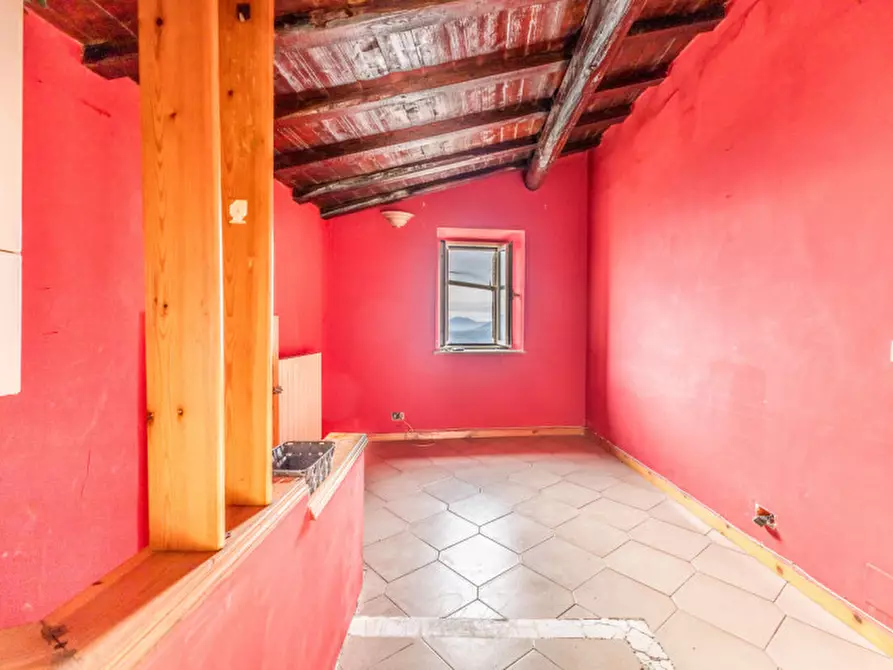 Immagine 10 di Appartamento in vendita  in Via Montorio 8 a Olevano Romano