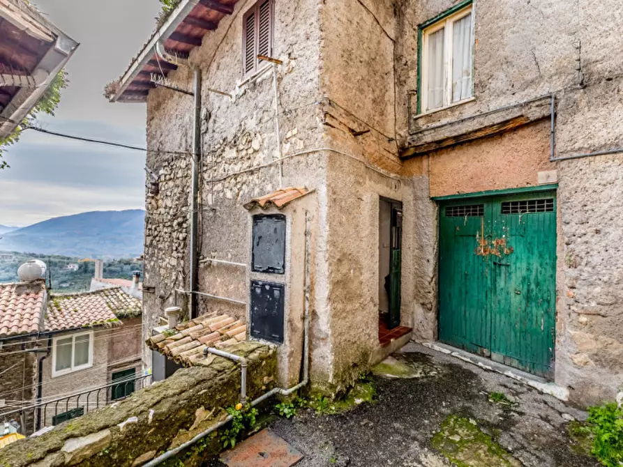 Immagine 22 di Appartamento in vendita  in Via Montorio 8 a Olevano Romano