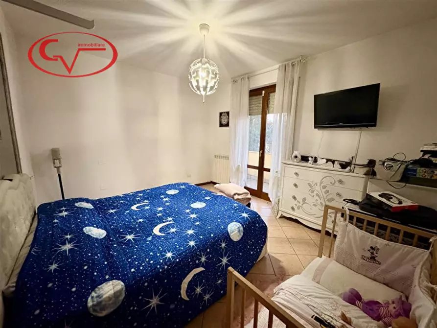 Immagine 11 di Appartamento in vendita  in Viale Cavour a Montevarchi