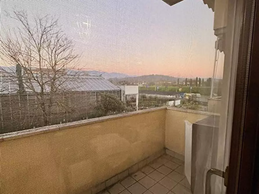 Immagine 13 di Appartamento in vendita  in Viale Cavour a Montevarchi