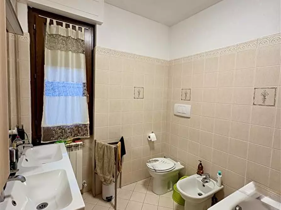 Immagine 16 di Appartamento in vendita  in Viale Cavour a Montevarchi