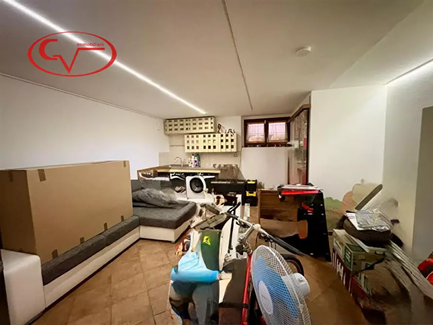 Immagine 25 di Appartamento in vendita  in Viale Cavour a Montevarchi