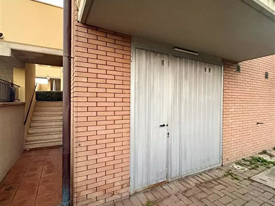 Immagine 31 di Appartamento in vendita  in Viale Cavour a Montevarchi