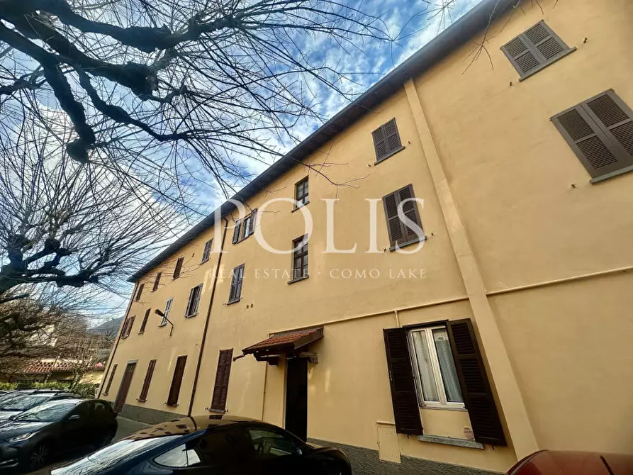 Immagine 1 di Appartamento in vendita  a Cernobbio