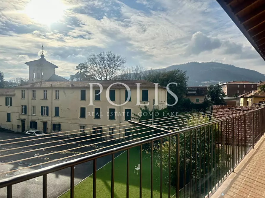 Immagine 8 di Appartamento in vendita  a Cernobbio