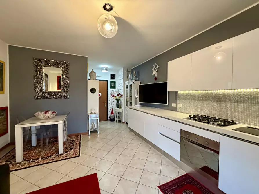 Immagine 1 di Appartamento in vendita  in VIA PAPA GIOVANNI XXIII a Este