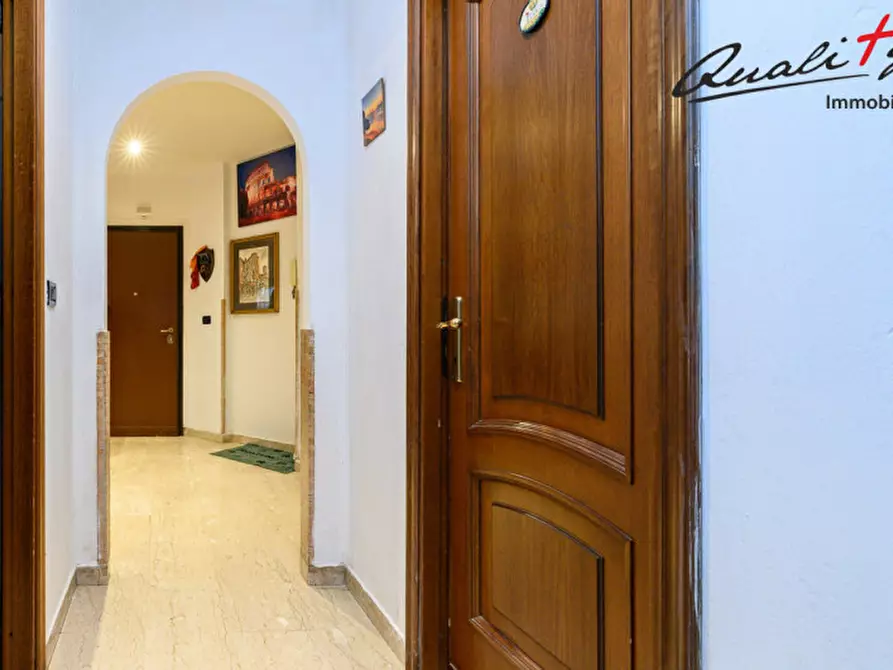 Immagine 11 di Appartamento in vendita  in Via dei Balestrucci a Roma