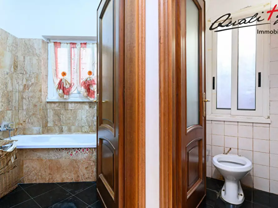 Immagine 18 di Appartamento in vendita  in Via dei Balestrucci a Roma