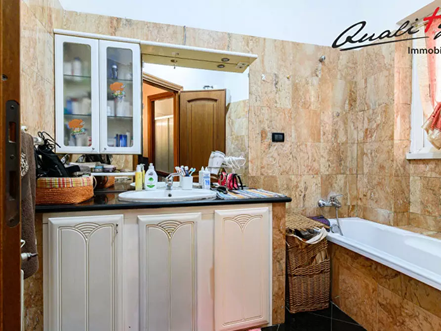 Immagine 19 di Appartamento in vendita  in Via dei Balestrucci a Roma