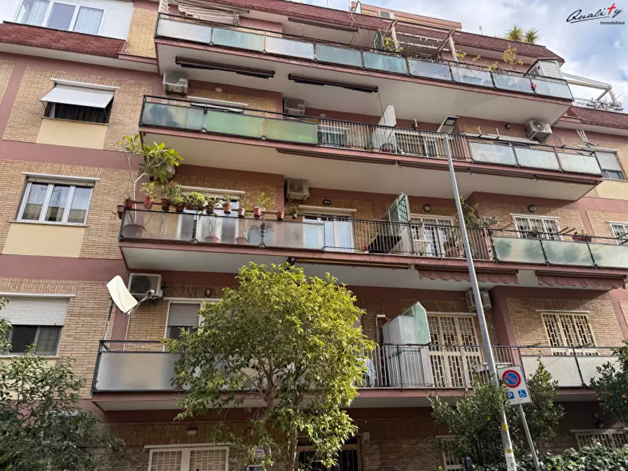 Immagine 28 di Appartamento in vendita  in Via dei Balestrucci a Roma