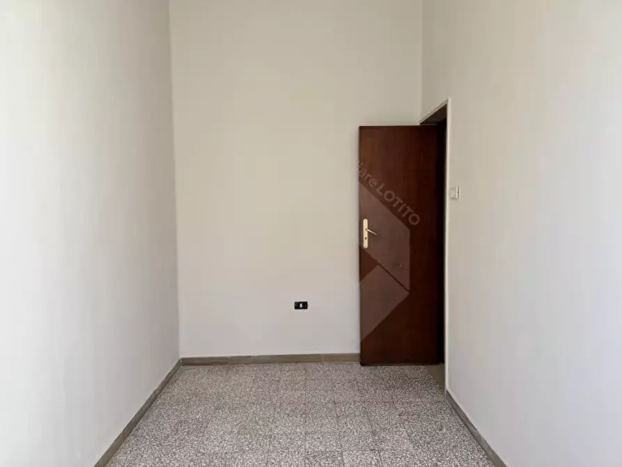 Immagine 17 di Appartamento in vendita  a Andria