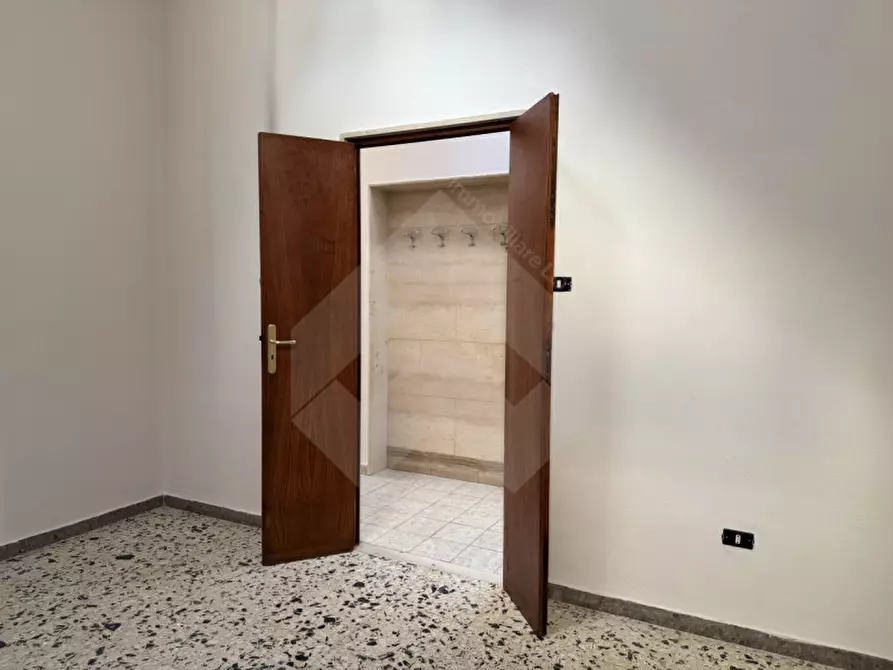 Immagine 19 di Appartamento in vendita  a Andria