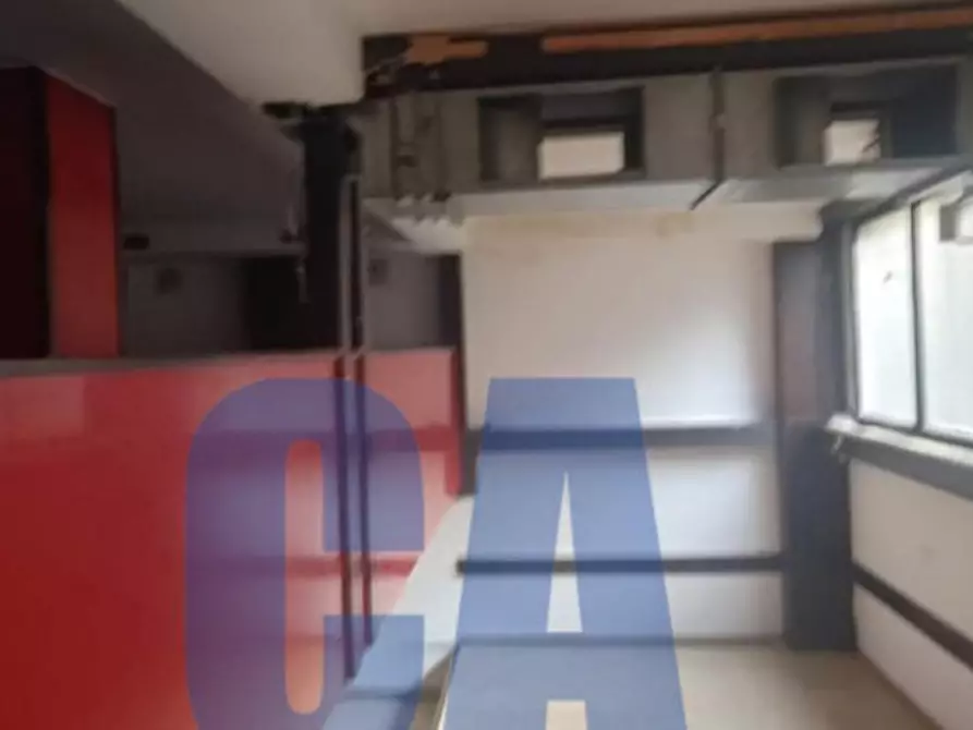 Immagine 12 di Attività commerciale in vendita  in VIA VITTOR PISANI a Milano