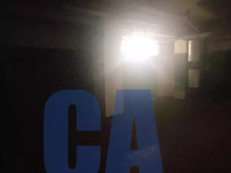 Immagine 19 di Attività commerciale in vendita  in VIA VITTOR PISANI a Milano