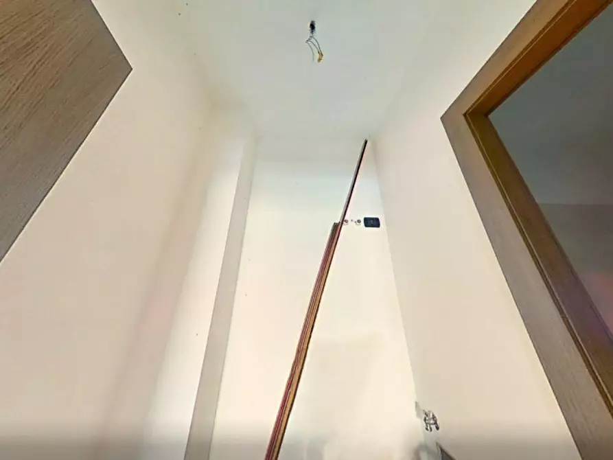 Immagine 4 di Ufficio in vendita  in via i maggio, 1, 51030 Serravalle Pistoiese PT, Italia a Serravalle Pistoiese