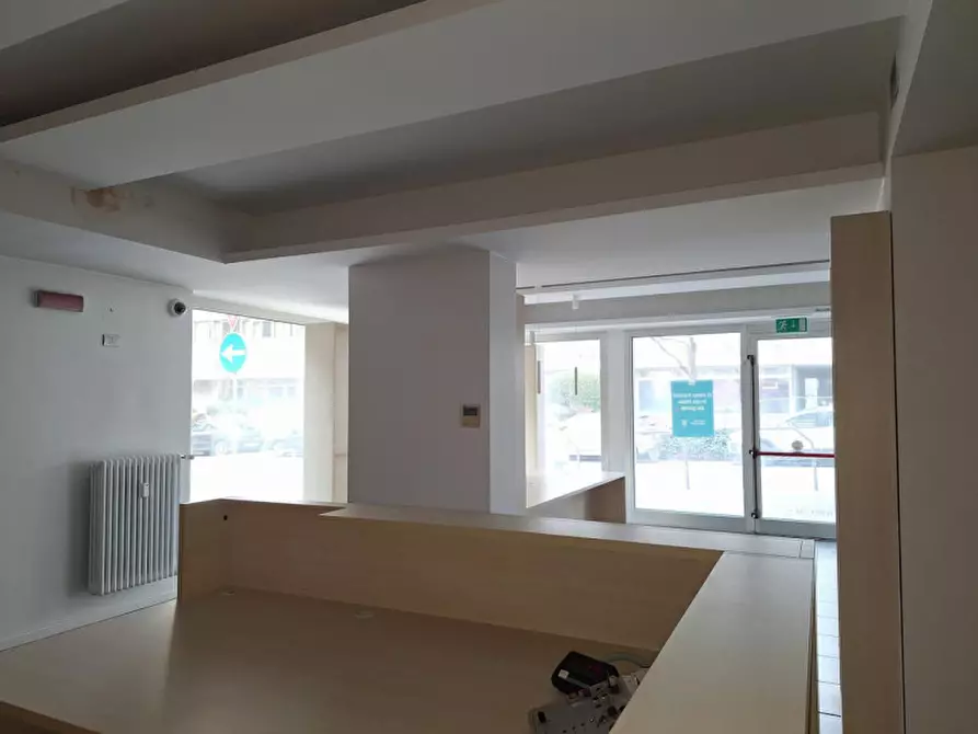 Immagine 4 di Negozio in vendita  in Via Fratelli Perini, 26, 38122 Trento TN, Italia a Trento