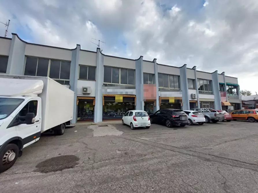 Immagine 1 di Negozio in vendita  in Via Ferdinando Santi, 22, 40060 Toscanella BO, Italia a Dozza